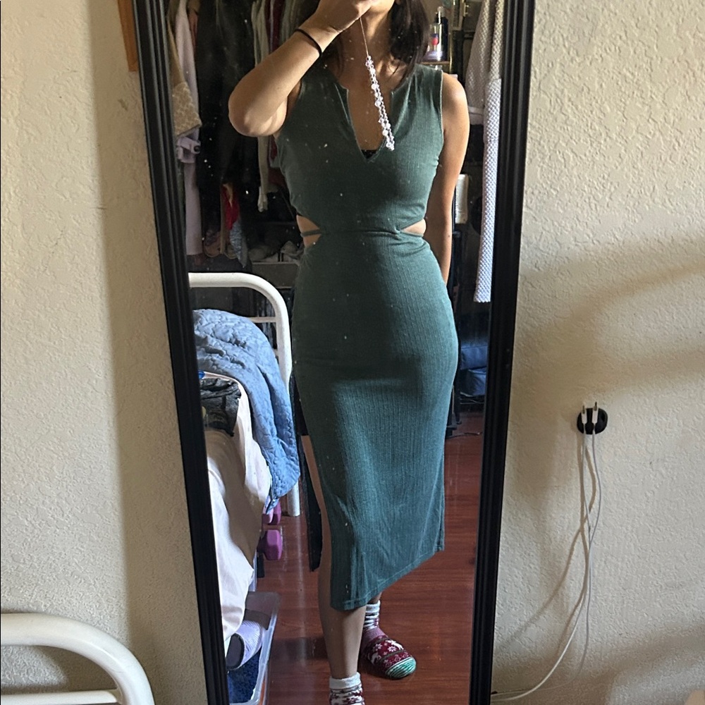 Ribbed Green Sleeveless Midi Dress